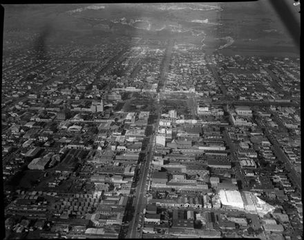 Argosy Aerial - looking down Rangitikei Street and Fitzherbert Avenue