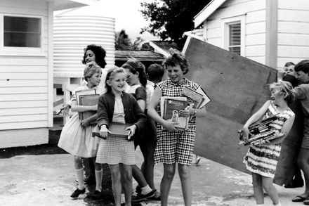 Newbury School - transition to new buildings - Resource cover image