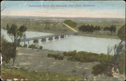 Fitzherbert Bridge across the Manawatu River