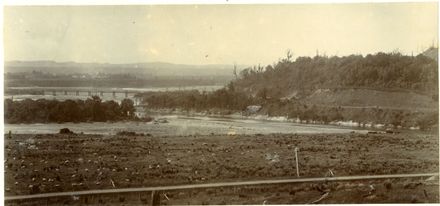View of the Fitzherbert Bridge - Resource cover image