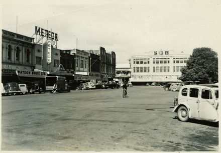 The Square in the 1940s - Resource cover image