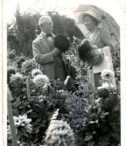 Lord and Lady Bledisloe in Shailer's dahlia patch