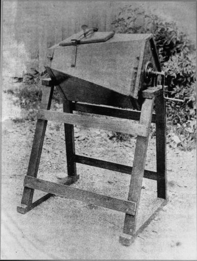 Hand operated butter churn