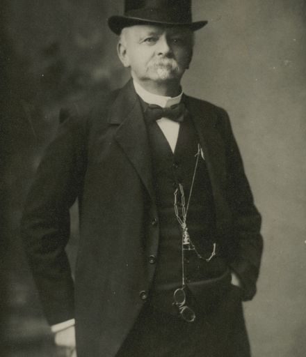 Ludolph Georg West, Mayor