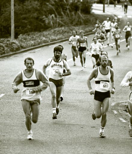 2022N_2017-20_039923 - Manawatu Lion Brown half-marathon 1984