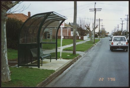 Bus shelter