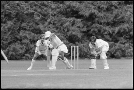 “Kiwi women coast to easy victory” - Resource cover image