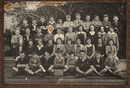 Terrace End School - Standard 5, 1933