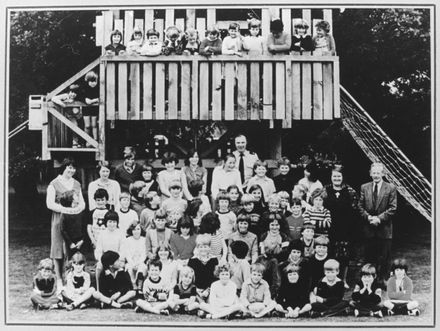 Aokautere School - group photograph