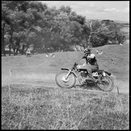 2018N_2017-20_MS001035b - Guild Leaf international moto-cross series at Woodville