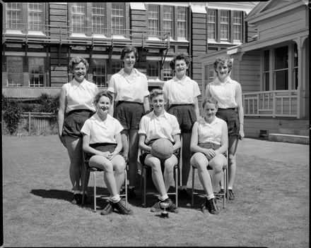 Netball Team, Palmerston North Teachers' College - Resource cover image