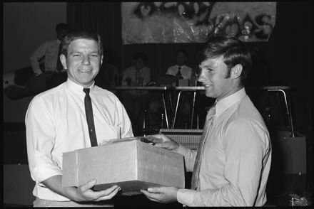 Unknown Xmas party - Resource cover image