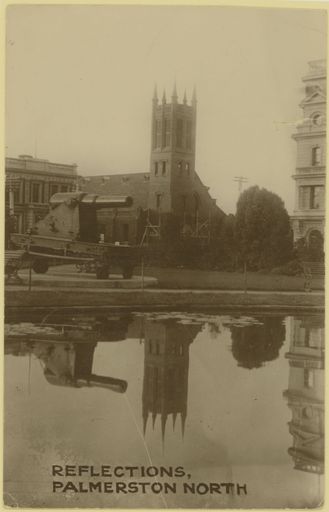 Lakelet and Cannon in the Square
