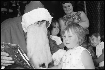 Children meeting Santa - Resource cover image