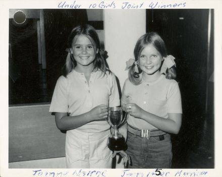 West End Amateur Swimming Champions - Joanne Nairn / Jennifer Morrison - Resource cover image