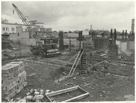 Construction of the Civic Administration Building in The Square