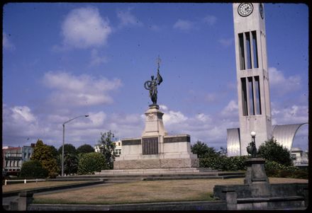 War Memorial, The Square