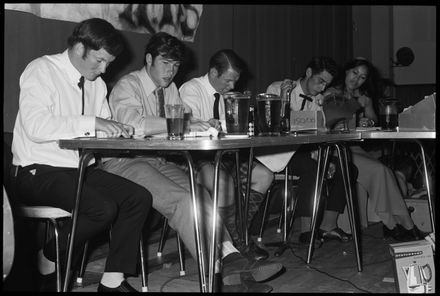 Unknown Xmas party - Resource cover image