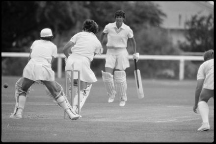 “Kiwi women coast to easy victory” - Resource cover image