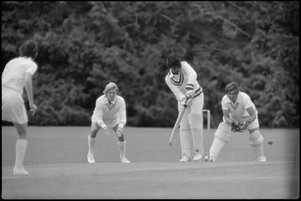 2025N_2017-20_Cricket-Women_043009-027