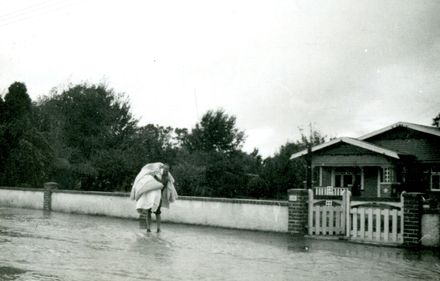 Flooding outside 249 Victoria Street - Resource cover image