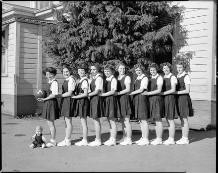 A Netball Team, Palmerston North Technical High School