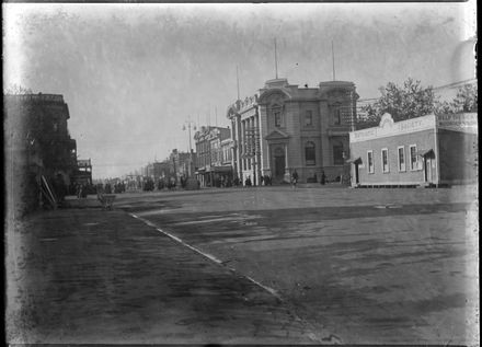 Bank of New Zealand and Manawatu Patriotic Society building - Resource cover image