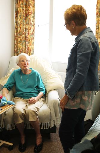 Annabelle Tuttiett and Wendy McTaggart