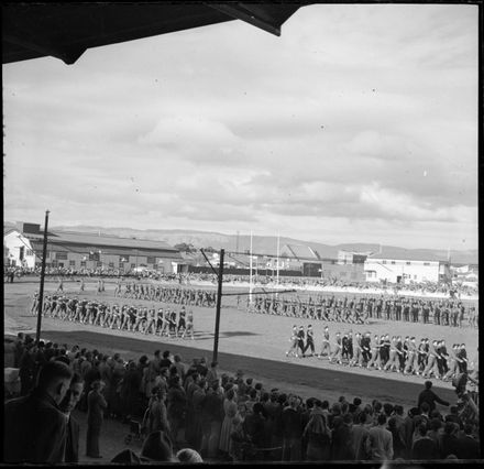 Crowd watching Coronation Procession at the Showgrounds - Resource cover image