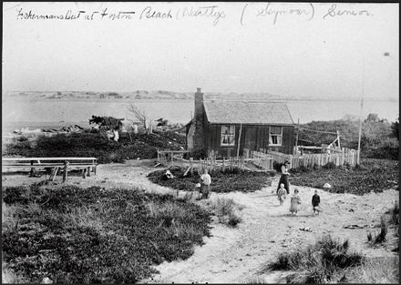 Fisherman's hut, Foxton Beach.