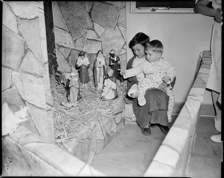 "Crib at Hospital Has Admirers" - Resource cover image