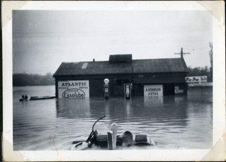 Staples Motor Workshop, Rangiotu Flood