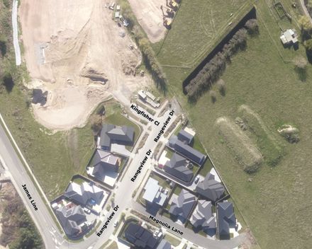 Kingfisher Close, Name