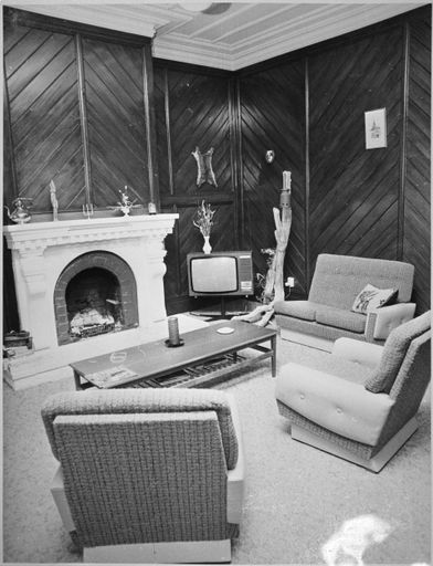 Living room of 7 Heatley Avenue