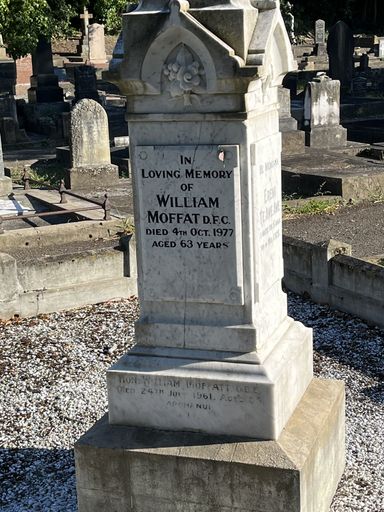 Headstone - William Moffat / Ereni Te Awe Awe. - Resource cover image