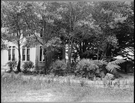Grounds of Carow Ladies' College