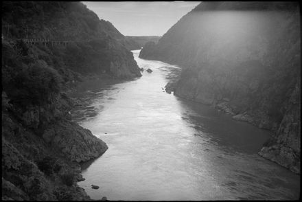 Manawatū Gorge and River scene - Resource cover image