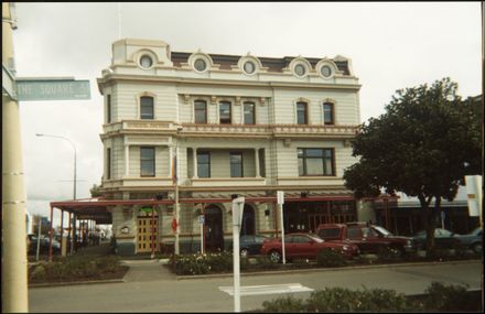 Grand Hotel, The Square