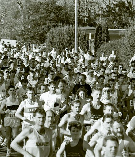 2022N_2017-20_039991 - Manawatu Marathon Clinic half-marathon 1991