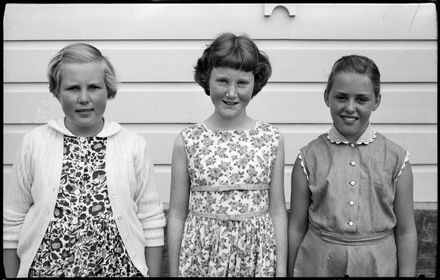 "Duxes of City and District Schools" College Street School: J. Whatman, S. Tapp, S. Reed. - Resource cover image