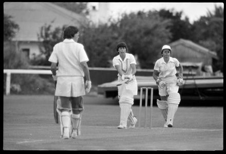 “Slow crawl in effort to overtake Aussie runs” - Resource cover image