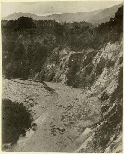 Upper Kawhatau Valley