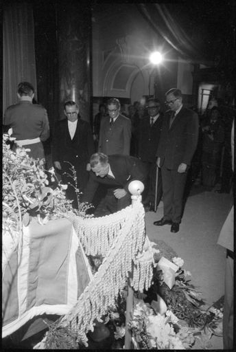 Wreath Laid by the RSA's Dominion President