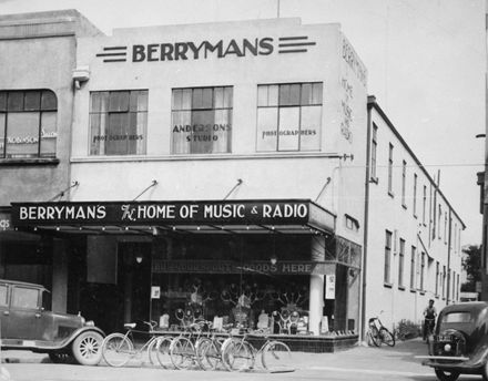 Berrymans Radio and Music Shop, Broadway