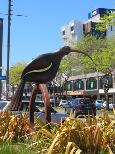 "Ghost of the Huia" sculpture