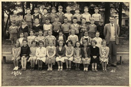 Terrace End School - Standard 1, 1954