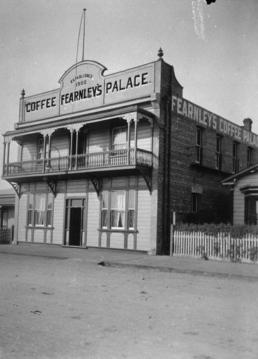 Fearnleys Coffee Palace, Andrew Young Street