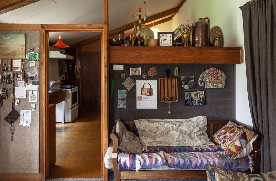 2023P_IMCA-DigitalArchive_041669 - Taylor House #1, 39 Old Kips Road, Ashhurst