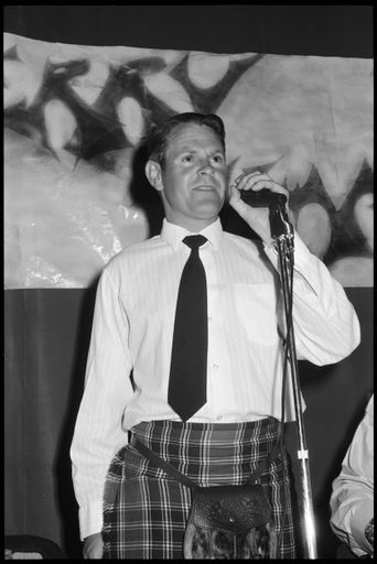 Unknown Xmas party - Resource cover image