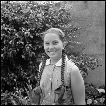 Jane Hocking Dux Carncot - Resource cover image